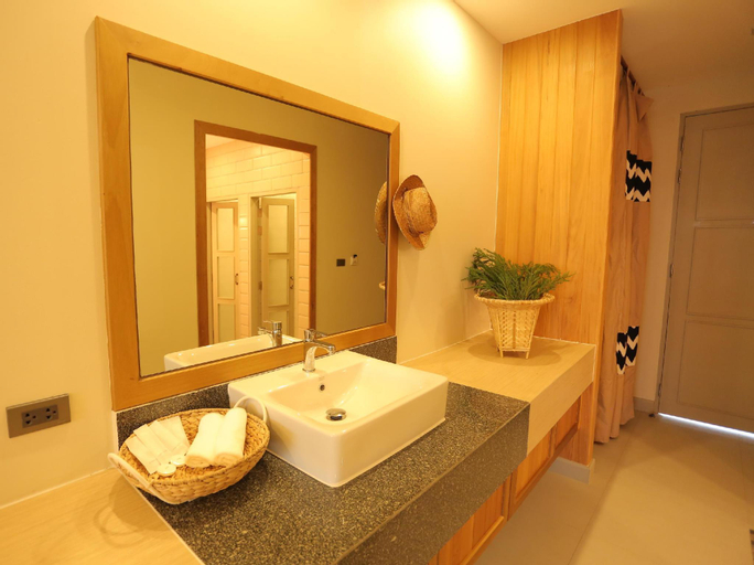 Bathroom 4
