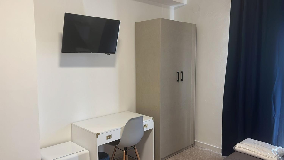 Others 3, B&b Ciriapples, Cosenza