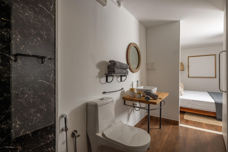 Bathroom 5, Pont Bleu Suites, South Goa