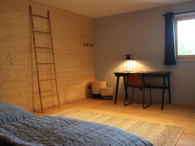 Bedroom 3, Chalet in La Tzoumaz Near Ski Lift, Martigny