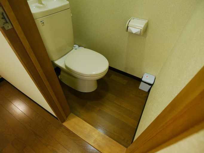 Bathroom 15