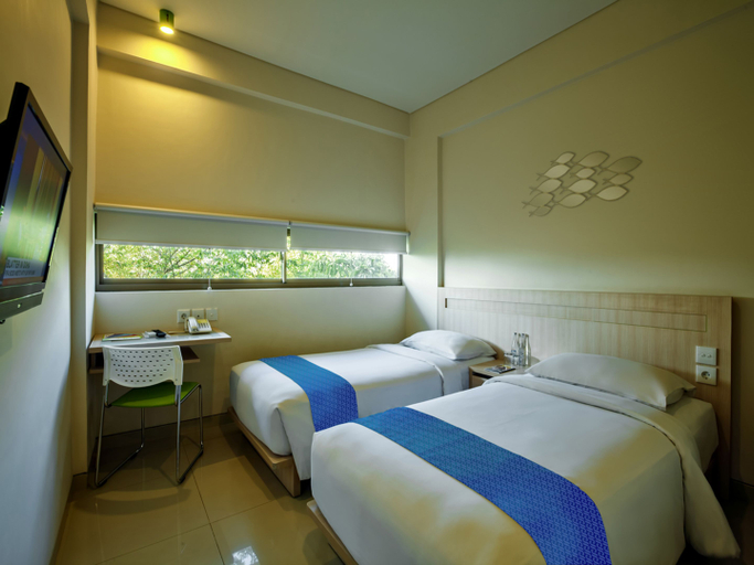 J Hotels Kuta - Tap to explore photos