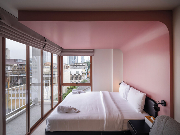 Bedroom 3, Bedtime Storeys, Khlong San