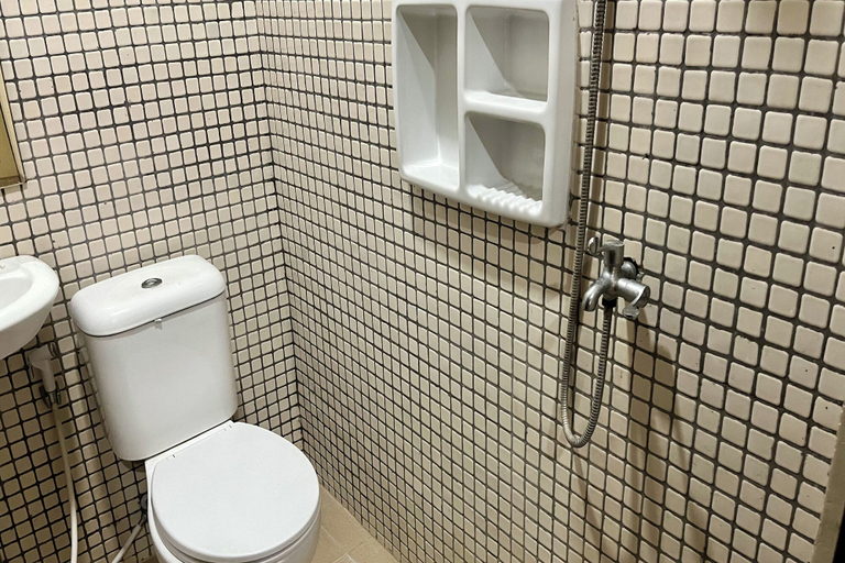 Bathroom 4, TOS Guest House, East Jakarta
