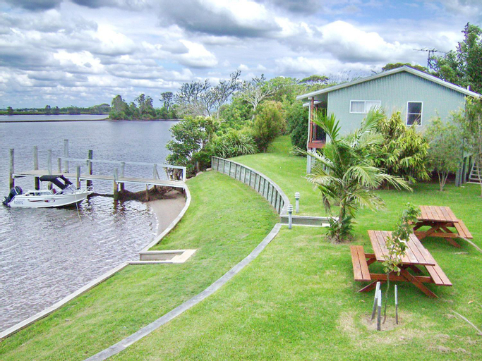 Coast and Country Cabin 5, Kempsey