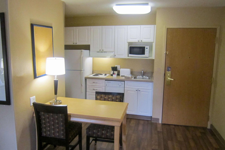 Dining Room 6