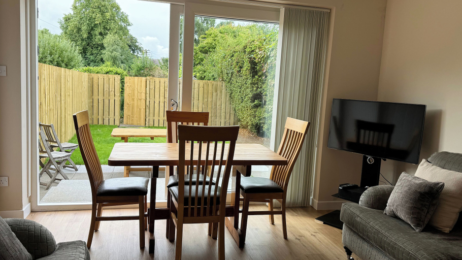 Others 5, 19 Snowdon Apartment, Stirling