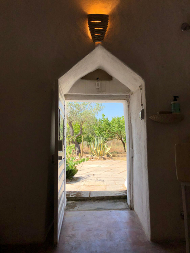 Others 5, Trullo Mareposa, Lecce