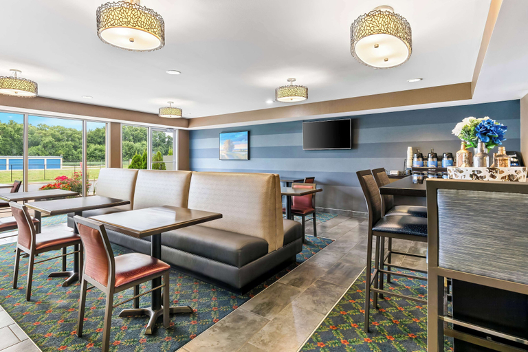 Others 4, Best Western Legacy Inn & Suites Beloit/South Beloit, Winnebago