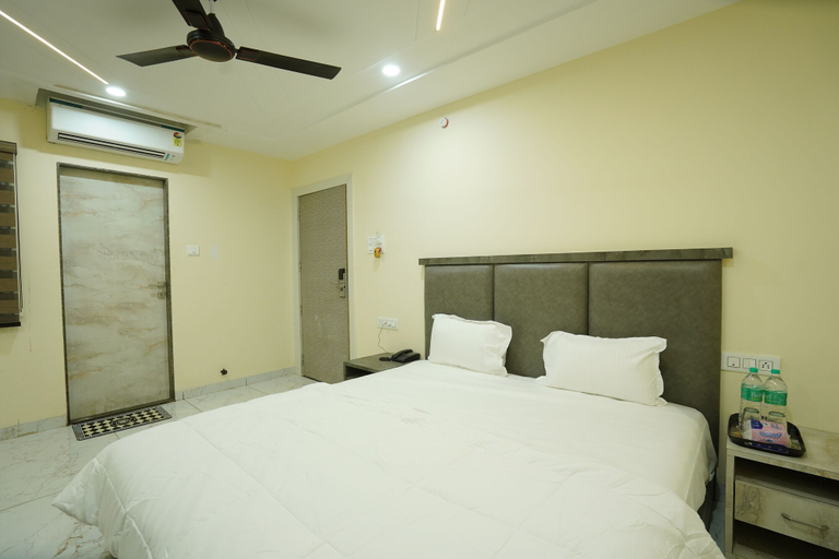 Bedroom 5, Hotel Magnet By Wishotel, Indore