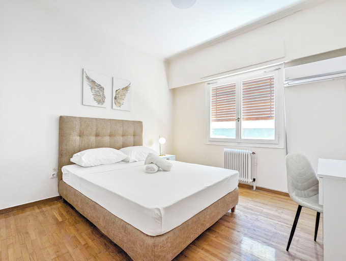 Bedroom 2, Athens Divas Velvet Gold Suites, Attica