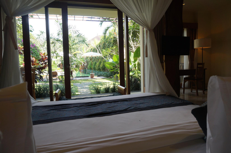 Bedroom 8