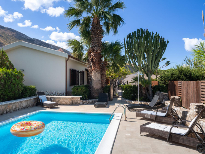 Sport & Beauty 2, Villa Nicole con Dependance by Interhome, Trapani