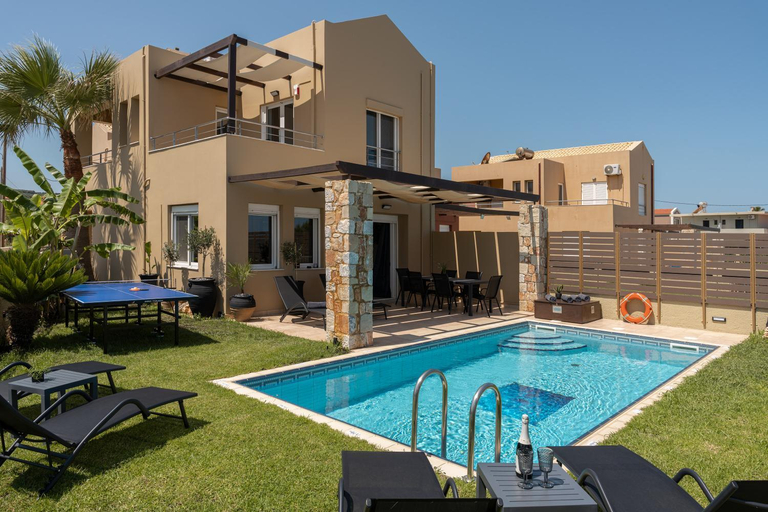 Others 4, Villa Per Mare, Crete