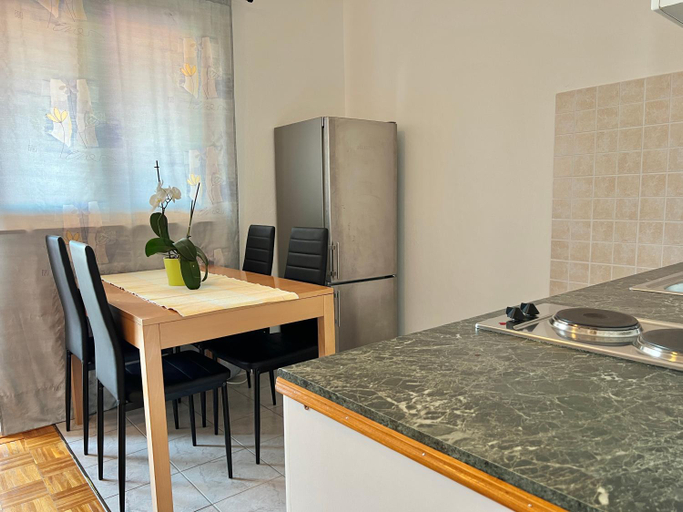 Others 2, Apartmani Bona, Biograd na Moru