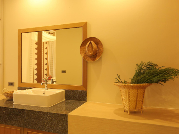 Bathroom 5