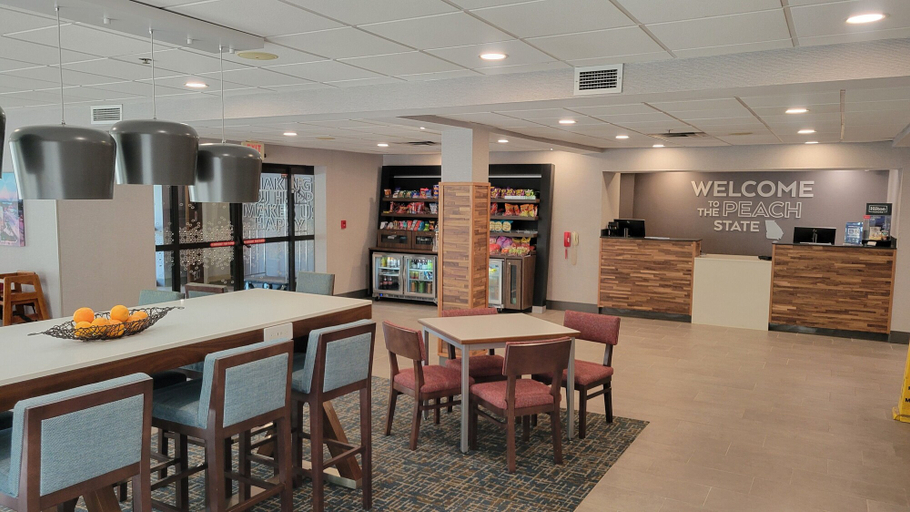 Food & Drinks 5, Hampton Inn Commerce, Banks