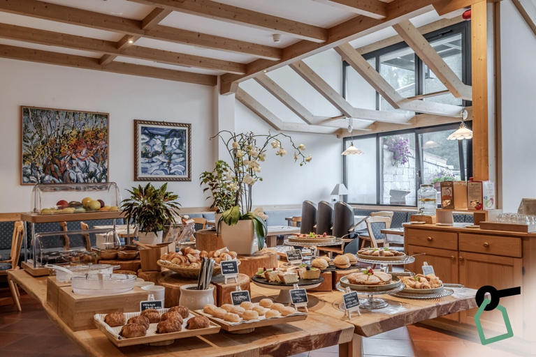 Food & Drinks 4, HOTIDAY Apartment Collection - Campiglio Grostè, Trento