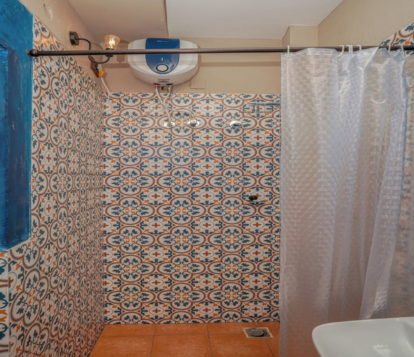 Bathroom 4, Heritage by DeFleur, Puducherry