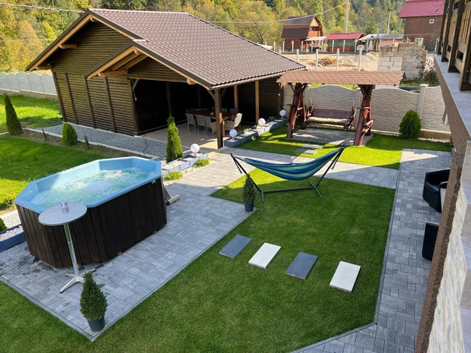 Others 5, Casa Cernat, Albac