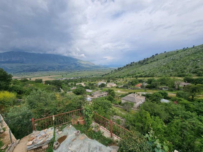 Others 5, Xhumba Guesthouse, Gjirokastrës
