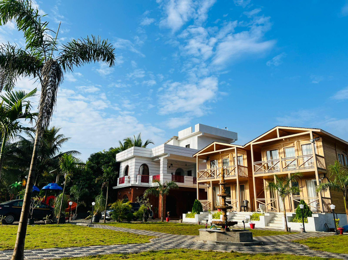 Others 3, The Candlewood Resort, Raigarh