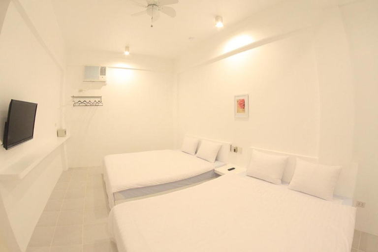 Bedroom 2, Coron Bluewave Hotel, Coron