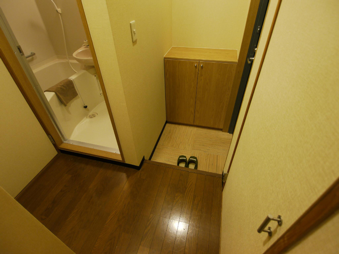 Bathroom 9