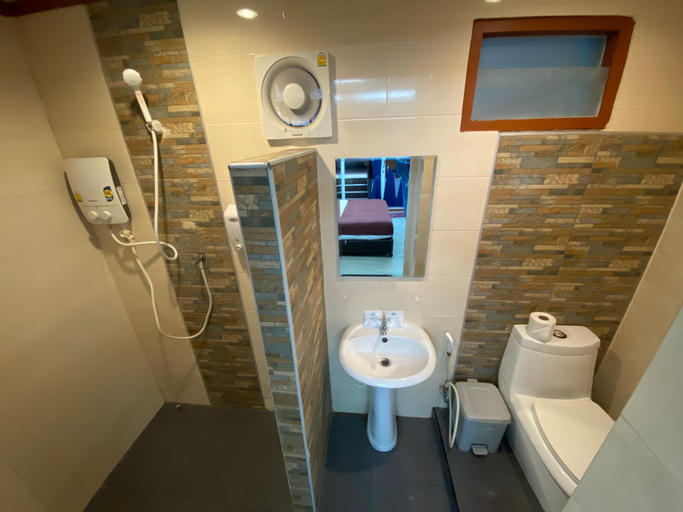 Bathroom 5
