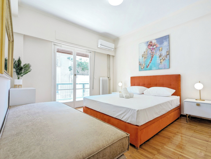 Bedroom 4, Athens Divas Velvet Gold Suites, Attica
