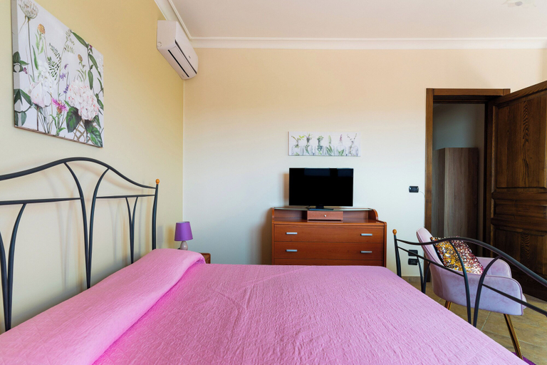 Bedroom 5, 4017 Casa Maralesi by Barbarhouse, Lecce