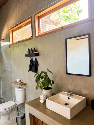 Bathroom 4, Las Flores Lombok, Lombok