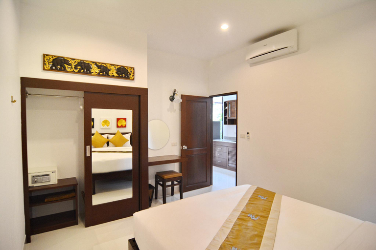 Bedroom 8