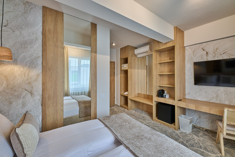 Bedroom 3, Serenity Hotel, Timisoara