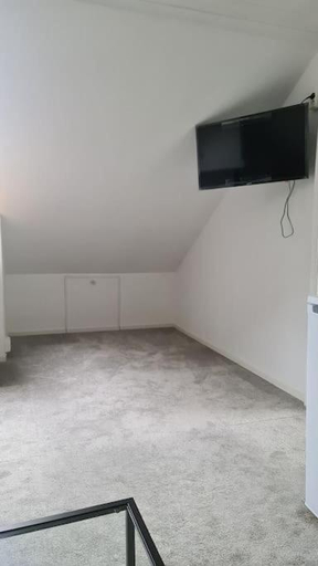 Others 3, Cosey 1 bedroom loft with free parking, Stavanger