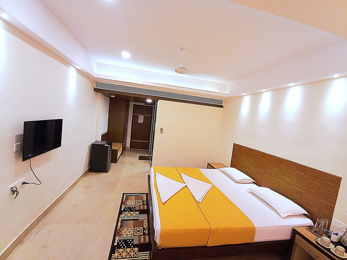 Bedroom 2, Famafa Beach Resort, North Goa