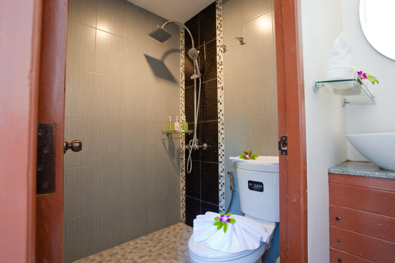 Bathroom 5