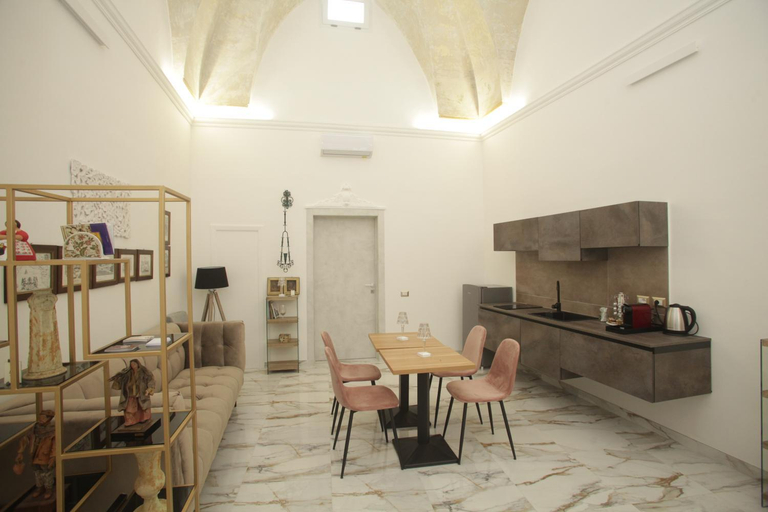 Food & Drinks 4, La dimora di Re Idomeneo, Lecce