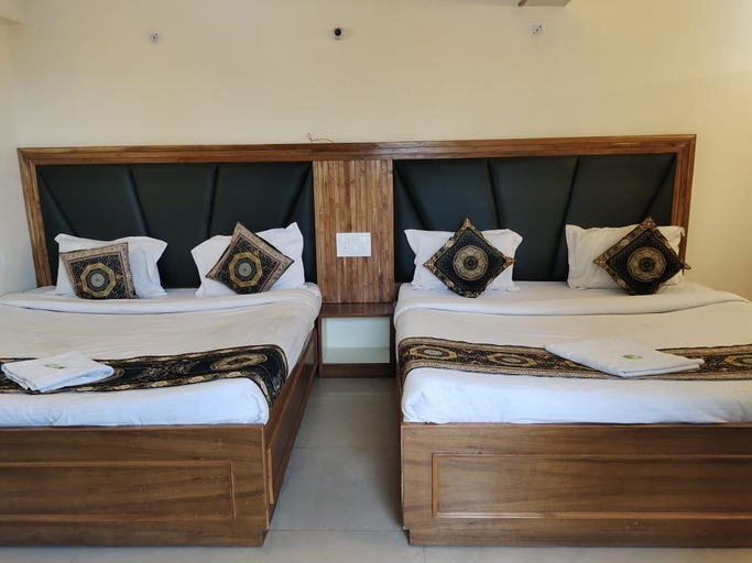 Bedroom 5, Hotel Hans, Shimla