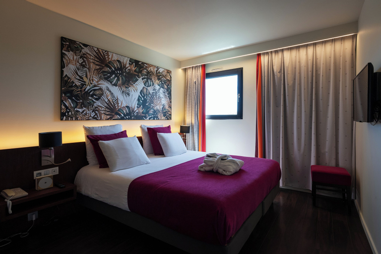 Bedroom 24