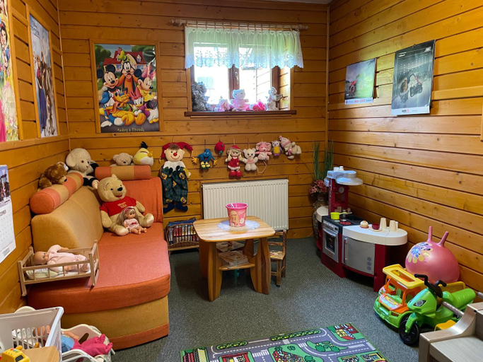 Others 5, Penzion pod Tatrami, Poprad