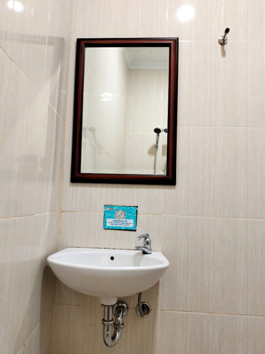 Bathroom 3