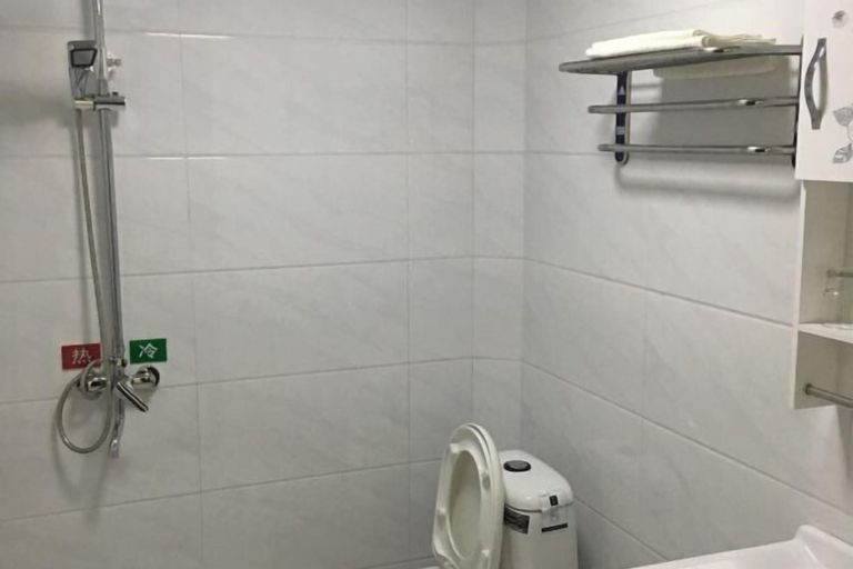 Bathroom 4, Yingfo Farmhouse, Lu'an