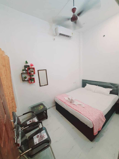 Bedroom 5, Kunal Guest House, Varanasi