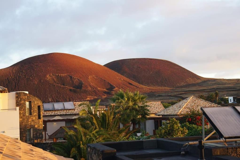 Others 2, Villa Volcano, Las Palmas