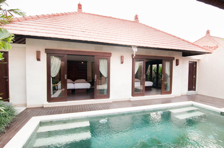 Swimming Pool 9