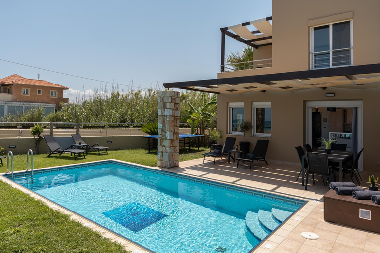 Others 5, Villa Per Mare, Crete