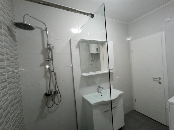 Shower 5, Sun Studio Apartment, Dubrovnik