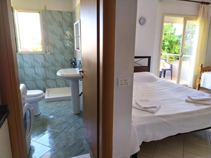Bathroom 2, Valbona Apartments, Vlorës