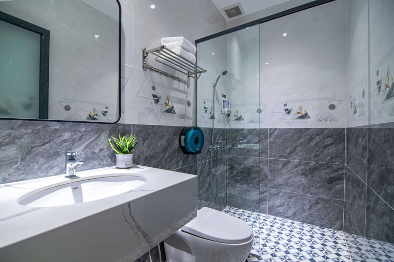 Bathroom 3, Bin Bin Hotel 14 - Near Vstar School D7, District 7
